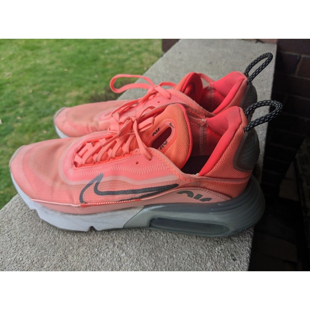 Nike Women's Air Max 2090 CT7698-600 Lava Black Crimson Size 9